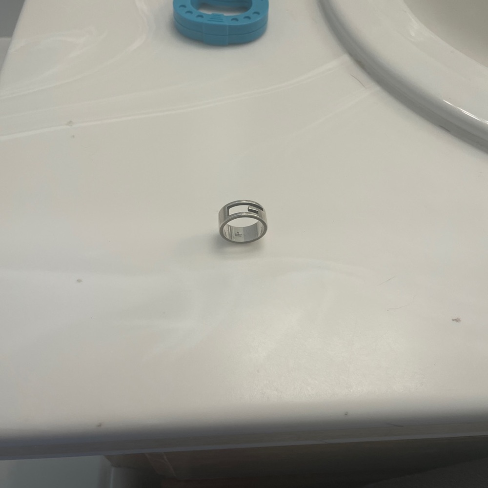 Lovely used Gucci 925 Polished Silver Band - Picture 3 of 11